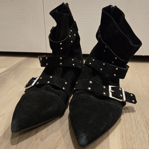 L'Intervalle Suede Boots - Picture 2 of 7